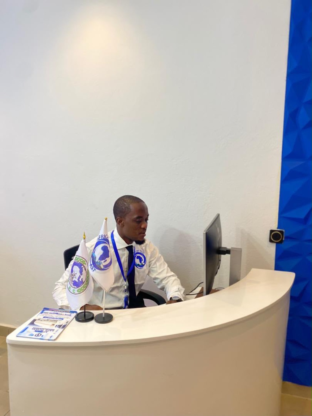 Réception Africa Safe Travel — accueil clients
